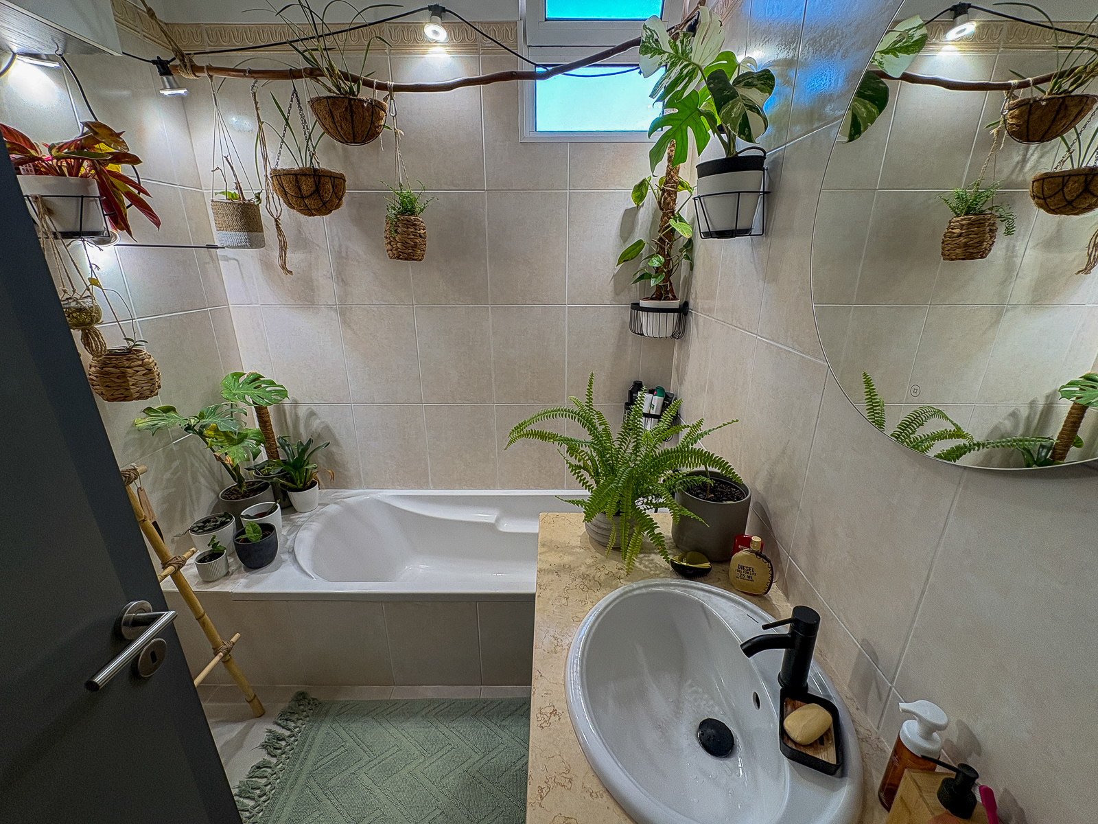 Bathroom in Apartment Rainforest